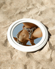 Load image into Gallery viewer, KIRIBATI THONG IN PEBBLE WHITE La Pêche Swim 